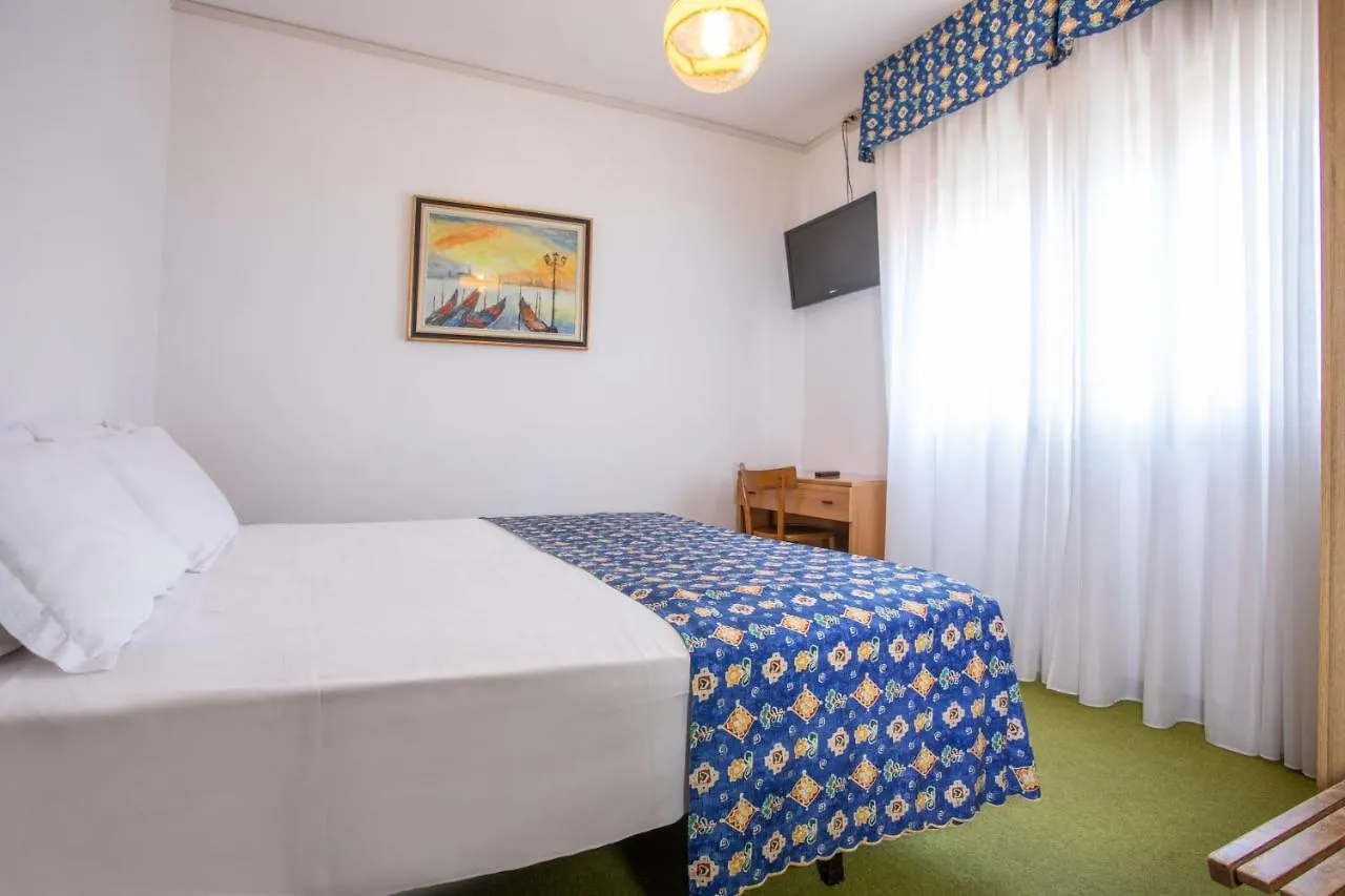 Hotel Diana Лидо-ди-Езоло
