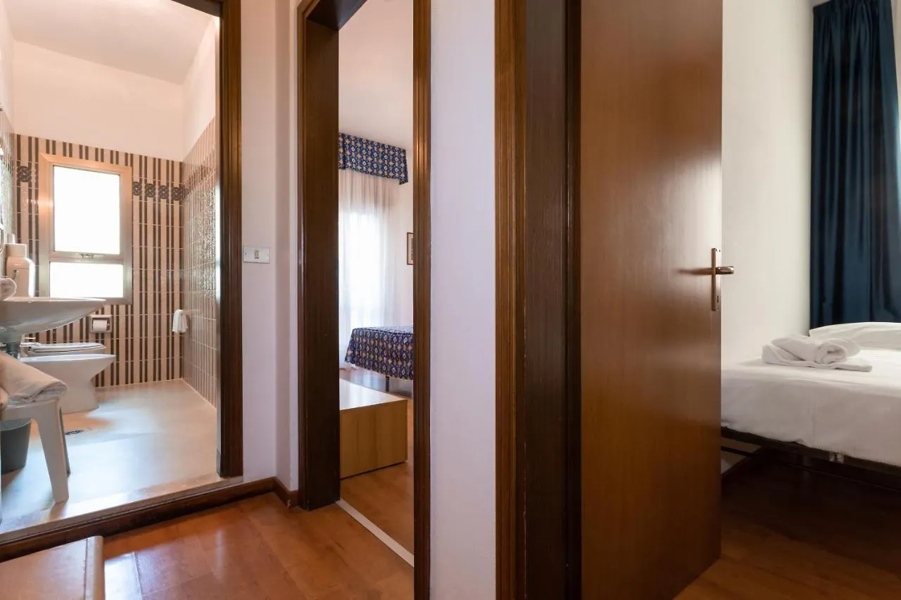 Hotel Diana Лидо-ди-Езоло